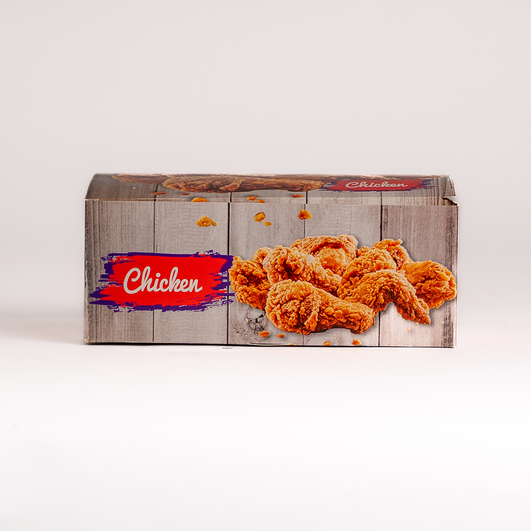 GREY CHICKEN BOX MEDIUM X 5.58KG
